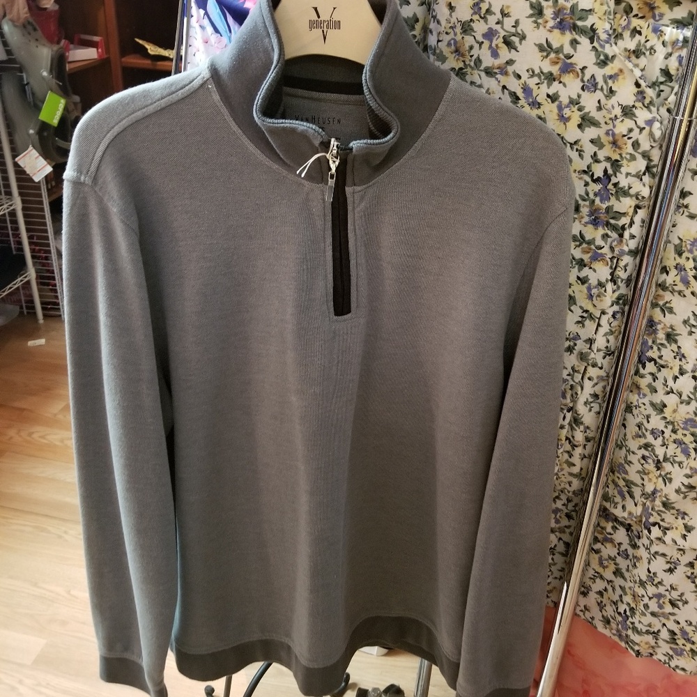2 Van  Heusen cardigan ( 2 )